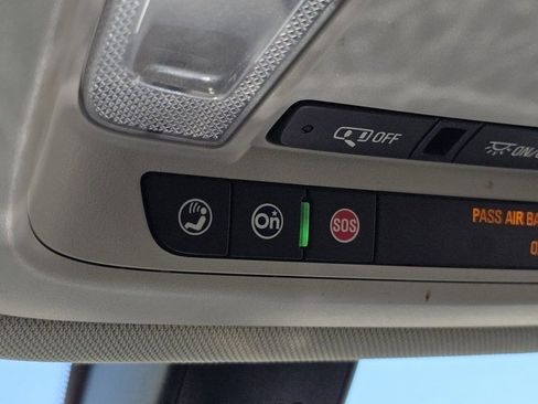 Used 2019 Chevrolet Traverse LT w/ LPO, Floor Liner Package FWD image 5