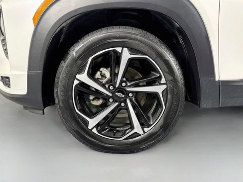 Used 2021 Chevrolet TrailBlazer RS w/ Convenience Package AWD/4WD image 29