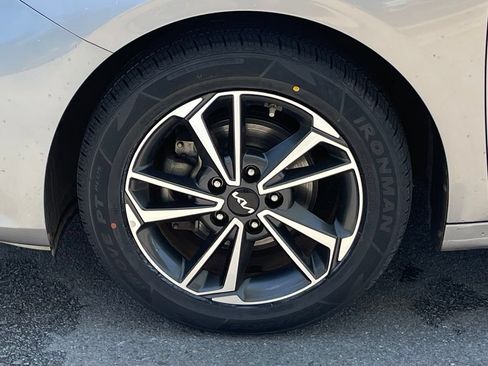 Used 2023 Kia Forte LXS FWD image 31