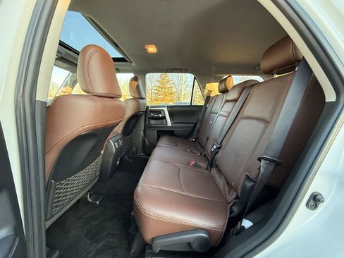 Used 2021 Toyota 4Runner Limited image 12