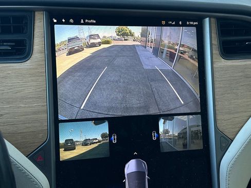 Used 2018 Tesla Model X 75D AWD/4WD image 19