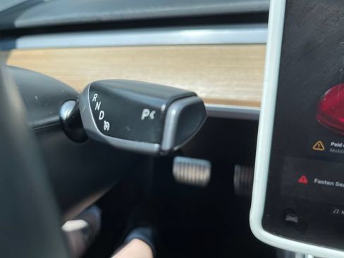 Used 2019 Tesla Model 3 Mid Range RWD image 24