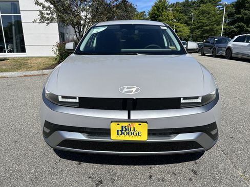 New 2025 Hyundai Ioniq 5 SE image 2