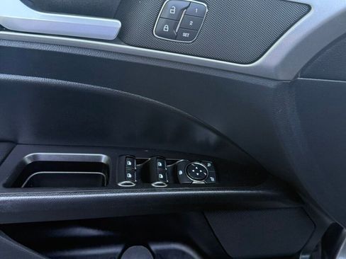 Used 2020 Ford Fusion SEL FWD image 20