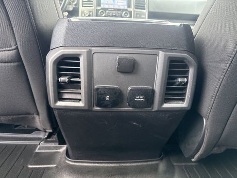 Used 2018 Ford F150 XLT w/ Equipment Group 302A Luxury AWD/4WD image 11