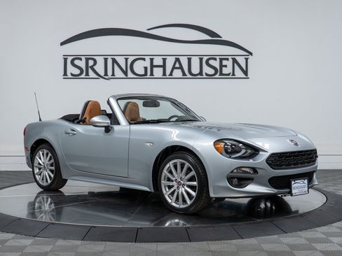 Used 2018 FIAT 124 Spider Lusso w/ Convenience Group image 3