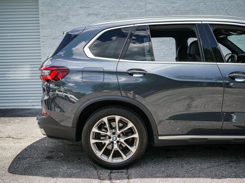 Used 2022 BMW X5 xDrive40i w/ Premium Package image 15