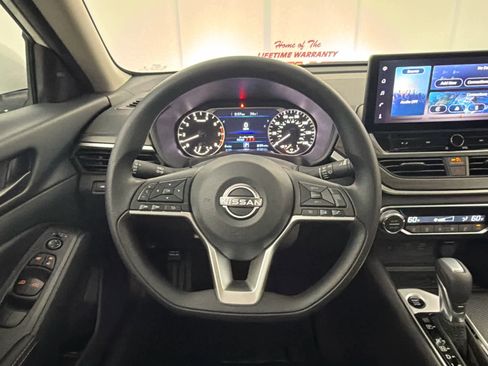 New 2026 Nissan Altima 2.5 SV w/ SV Special Edition Package image 17