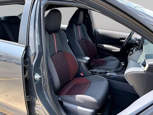 Used 2024 Toyota Corolla SE FWD image 9