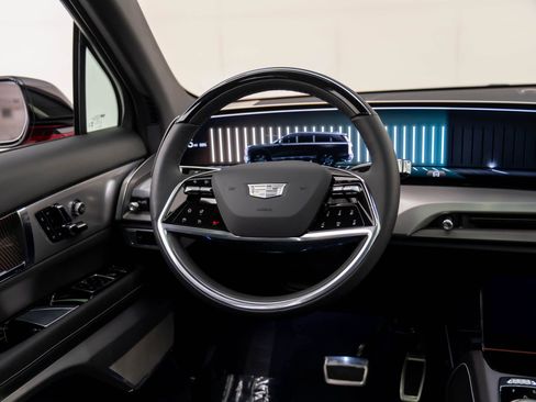 New 2026 Cadillac Vistiq Sport image 12