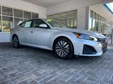Used 2023 Nissan Altima 2.5 SV image 2