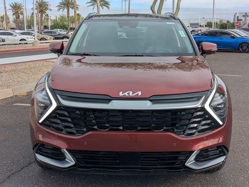 Used 2025 Kia Sportage SX image 9