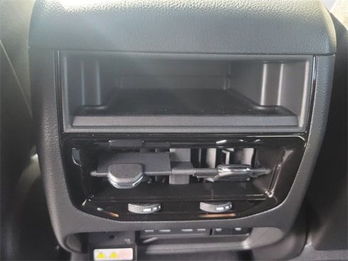 New 2026 Jeep Grand Cherokee Limited image 27