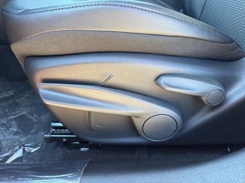 New 2026 Jeep Compass Latitude image 10