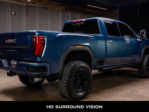 Used 2025 GMC Sierra 2500 Denali w/ Denali Reserve Package image 10