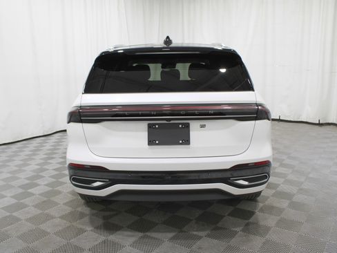 Used 2025 Lincoln Nautilus Reserve AWD/4WD image 26