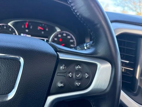 Used 2018 GMC Acadia SLT image 31