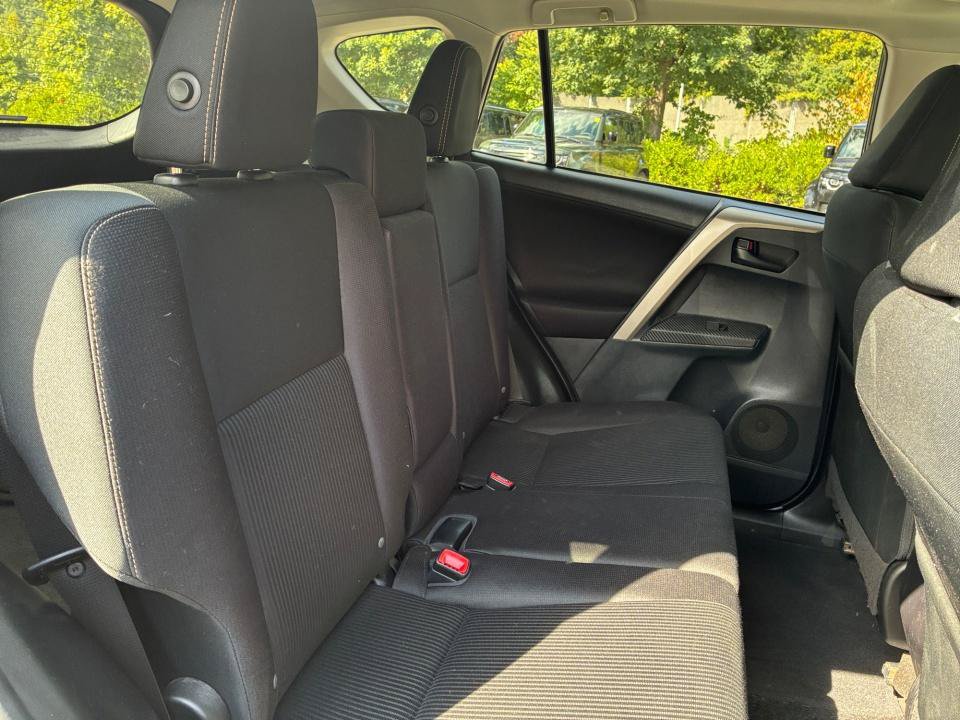 Used 2013 Toyota RAV4 XLE AWD/4WD image 33