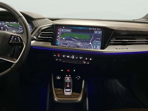 Used 2024 Audi Q4 e-tron Premium Plus w/ Premium Plus image 22