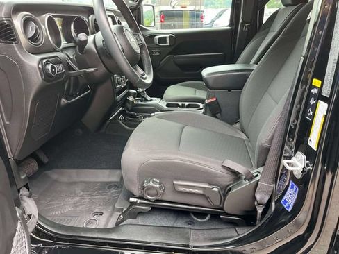 Used 2022 Jeep Wrangler Unlimited Sport AWD/4WD image 29