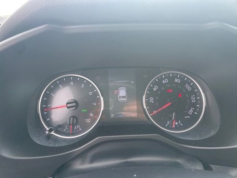 Used 2019 Toyota RAV4 XLE image 10