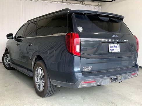 Used 2025 Ford Expedition Max Active RWD image 5