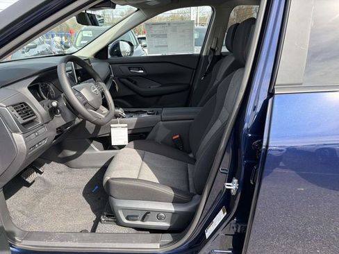 New 2026 Nissan Rogue SV w/ Cold Weather Package AWD/4WD image 13