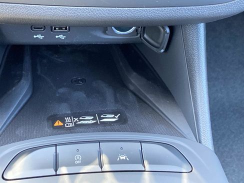 New 2026 Buick Envista Preferred FWD image 10