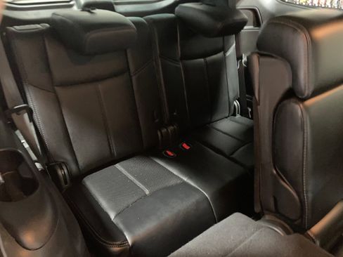 Used 2017 Nissan Pathfinder Platinum image 9