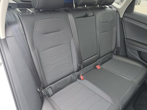 New 2026 Volkswagen Taos SE AWD/4WD image 17
