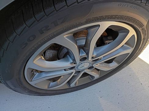 Used 2016 Mercedes-Benz C 300 4MATIC Sedan w/ Multimedia Package image 19