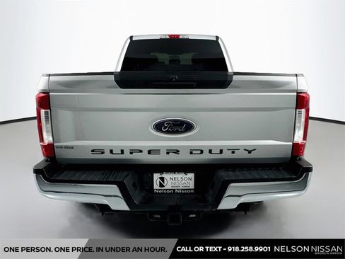 Used 2019 Ford F250 XLT w/ Snow Plow Prep Package AWD/4WD image 6