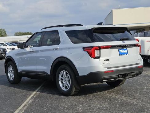 New 2026 Ford Explorer Active image 7