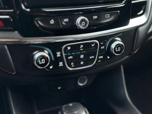 Used 2020 Chevrolet Traverse LT AWD/4WD image 15