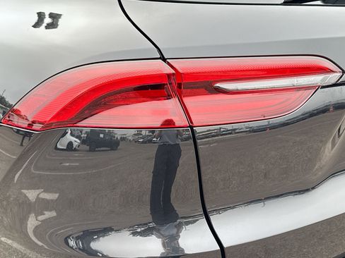 New 2025 Maserati Grecale Modena image 10