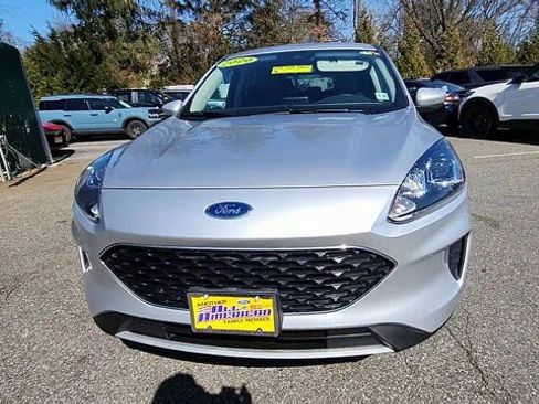 Certified 2020 Ford Escape SE AWD/4WD image 3