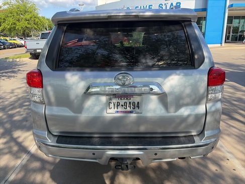 Used 2012 Toyota 4Runner SR5 w/ Convenience Pkg image 9