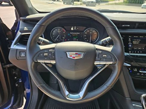 Used 2024 Cadillac XT6 Premium Luxury w/ LPO, Floor Liner Package AWD/4WD image 25