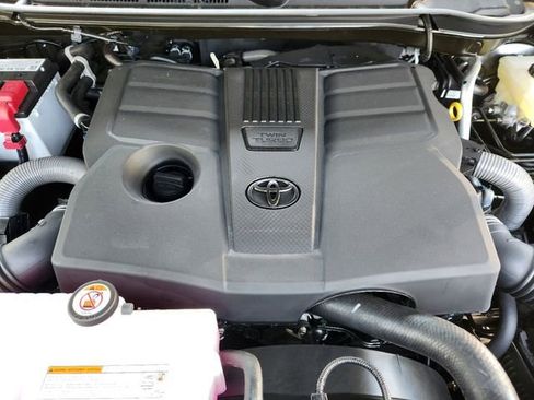 Used 2024 Toyota Tundra SR5 AWD/4WD image 27