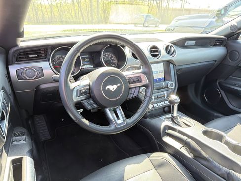 Used 2022 Ford Mustang GT Premium w/ Black Accent Package RWD image 11