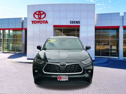 Certified 2023 Toyota Highlander LE image 13