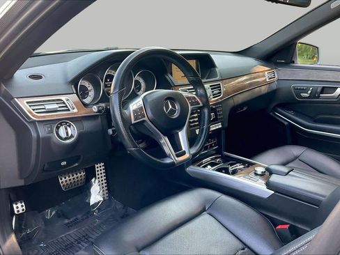 Used 2014 Mercedes-Benz E 350 4MATIC Sedan image 17