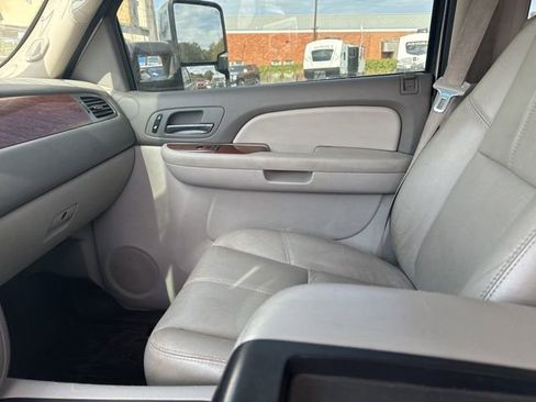 Used 2007 GMC Sierra 2500 SLT w/ Convenience Package image 13