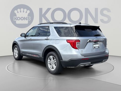 Used 2024 Ford Explorer XLT w/ Equipment Group 202A AWD/4WD image 4