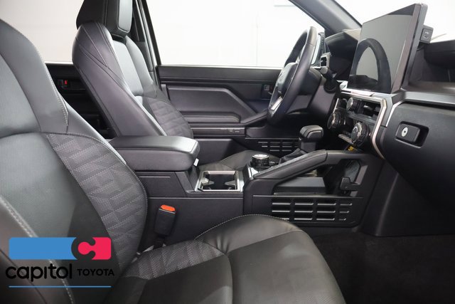Certified 2026 Toyota 4Runner TRD Off-Road Premium AWD/4WD image 29