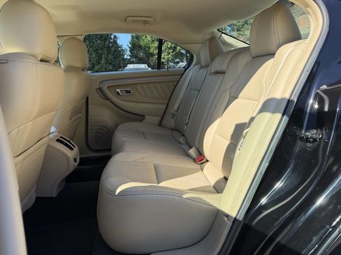 Used 2017 Ford Taurus SEL w/ Equipment Group 201A image 10