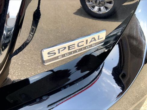 Used 2019 Nissan Sentra SV w/ Special Edition Package image 9