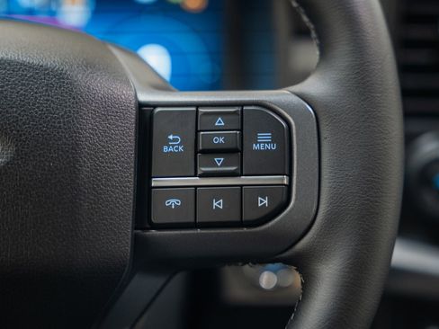 Certified 2025 Ford F150 Lariat image 29