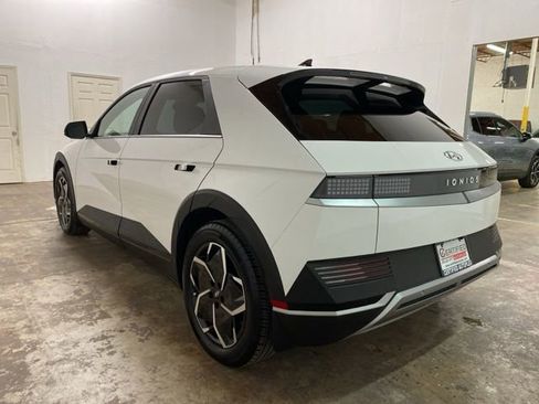 Used 2023 Hyundai Ioniq 5 SEL image 4