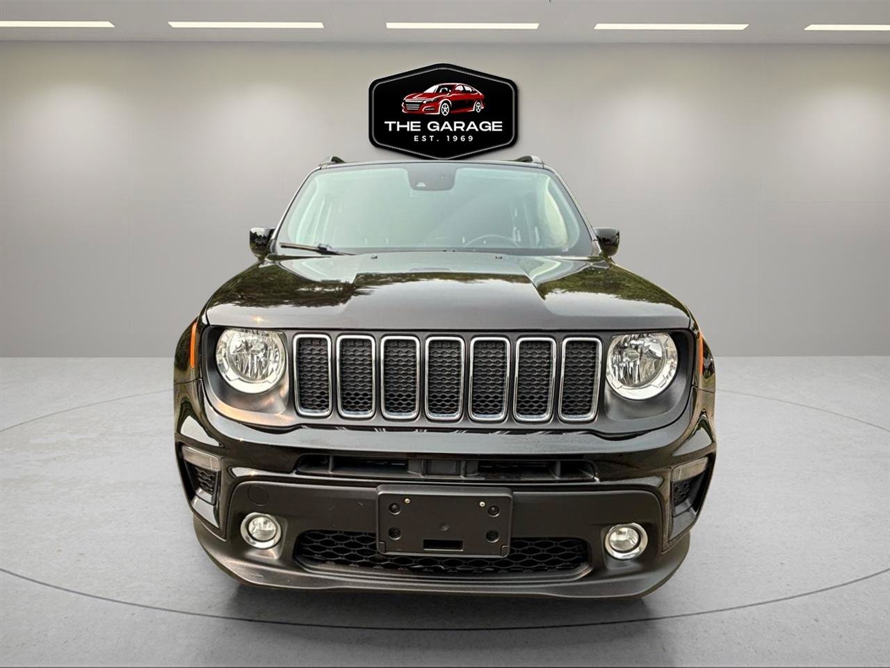 Used 2021 Jeep Renegade Latitude w/ Convenience Group AWD/4WD image 8